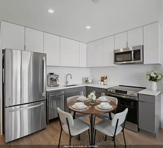 179 ACADEMY ST  #105, Jc Journal Square, NJ 07306