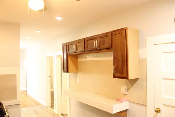 Jc Greenville, NJ 07304,224 BAYVIEW AVE  #1