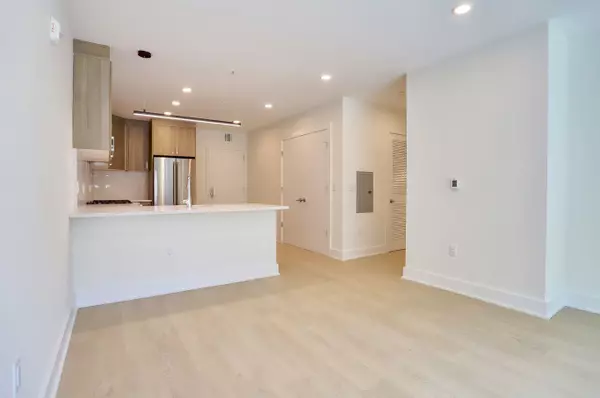 Hoboken, NJ 07030,303 MADISON ST  #407