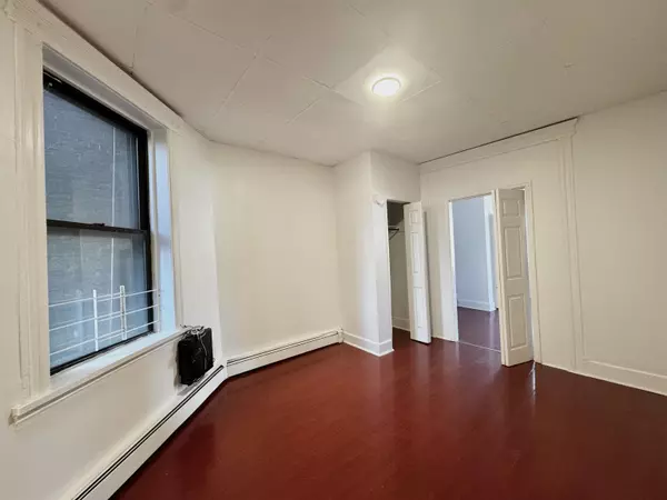 Jc Heights, NJ 07307,94 NORTH ST  #2S
