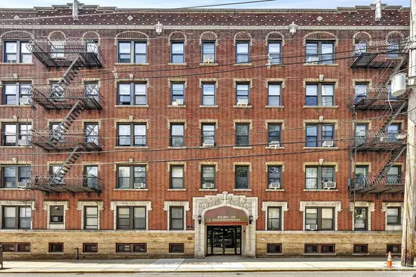 301 79TH ST #E1, North Bergen, NJ 07047