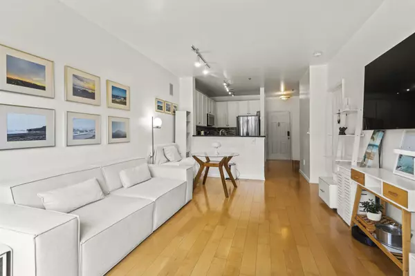 West New York, NJ 07093,24 AVENUE AT PORT IMPERIAL #328