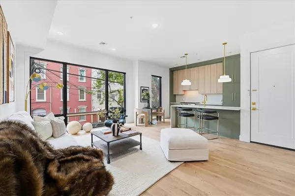 100 WEBSTER AVE  #2, Jc Heights, NJ 07307