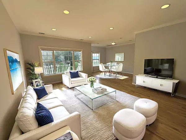 North Bergen, NJ 07047,60 BERGEN RIDGE RD  #1