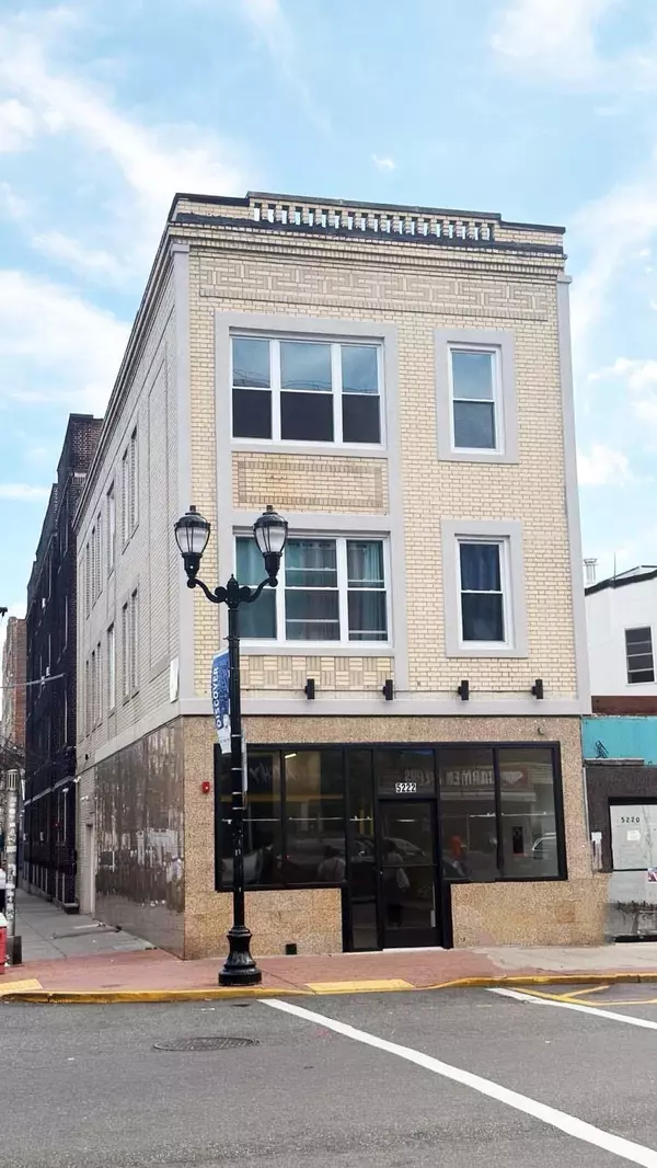 West New York, NJ 07093,5222 BERGENLINE AVE  #1