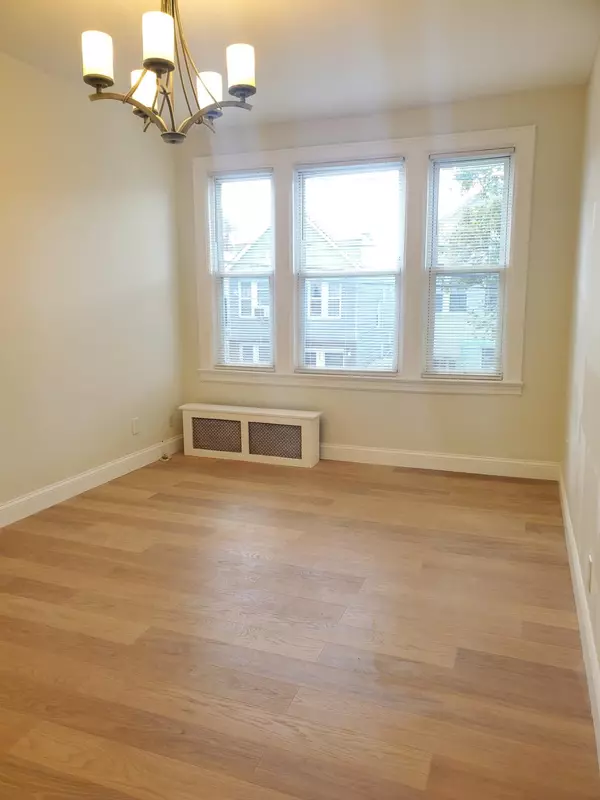 Jc West Bergen, NJ 07305,376 VAN NOSTRAND AVE  #2