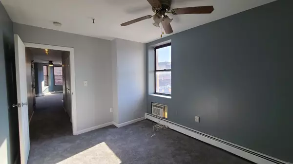 Union City, NJ 07087,4905 PARK AVE  #3A