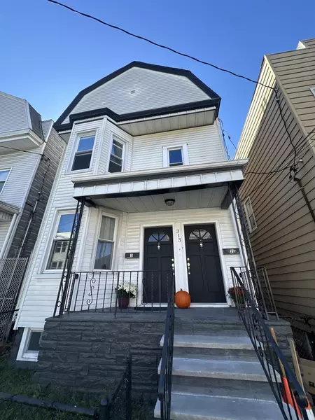 313 PEARSALL AVE  #2, Jc Greenville, NJ 07305