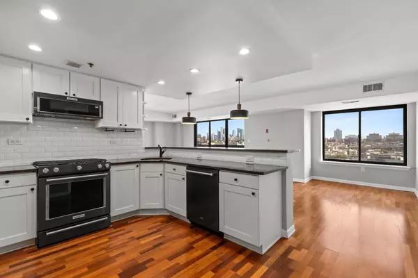 Hoboken, NJ 07030,700 1ST ST  #11 E