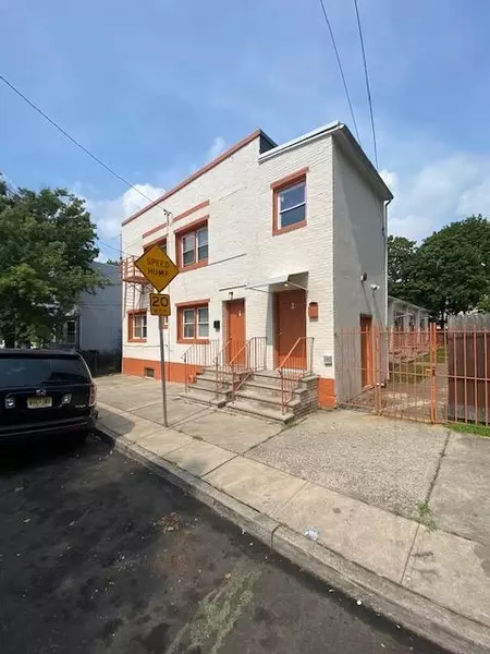 31-33 TILLINGHAST ST  #3, Newark, NJ 07108