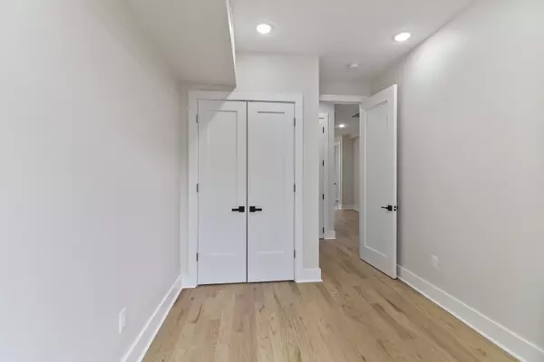 Jc Heights, NJ 07307,161 NEW YORK AVE  #2