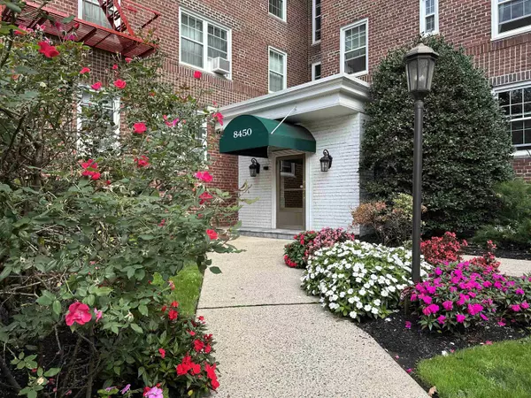8450 BLVD EAST  #1F, North Bergen, NJ 07047