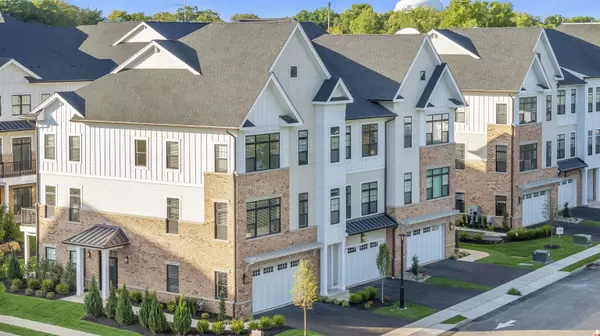 Englewood Cliffs, NJ 07632,14 DAVIS DR