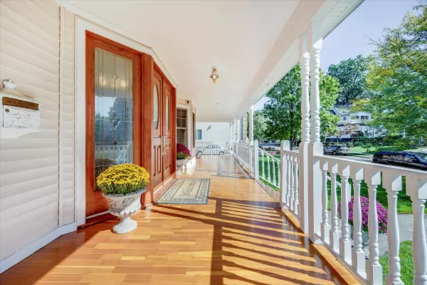 Rutherford, NJ 07070,230 SPRINGFIELD AVE