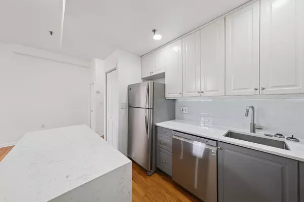 319 BARROW ST  #6A, Jc Downtown, NJ 07302