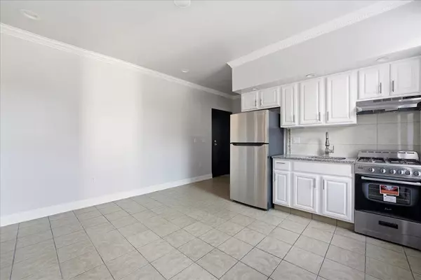 Weehawken, NJ 07086,3-5 POTTER PL #2B