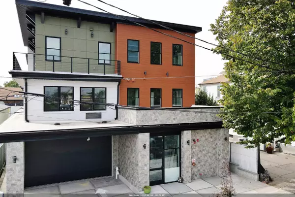 82-84 EAST 31ST ST  #203, Bayonne, NJ 07002