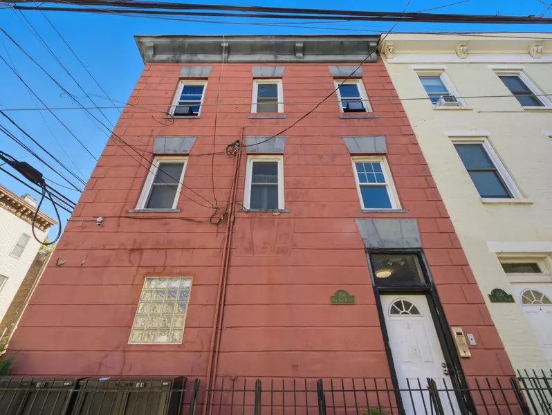 158 NEW YORK AVE  #1, Jc Heights, NJ 07307