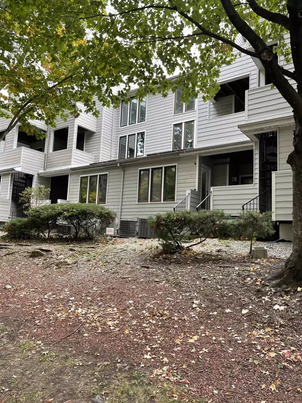 726 MAINSAIL LANE #Mainsail Lane, Secaucus, NJ 07094