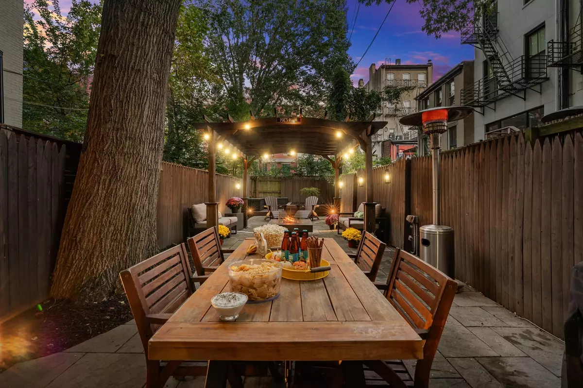 Hoboken, NJ 07030,909 GARDEN ST  #1