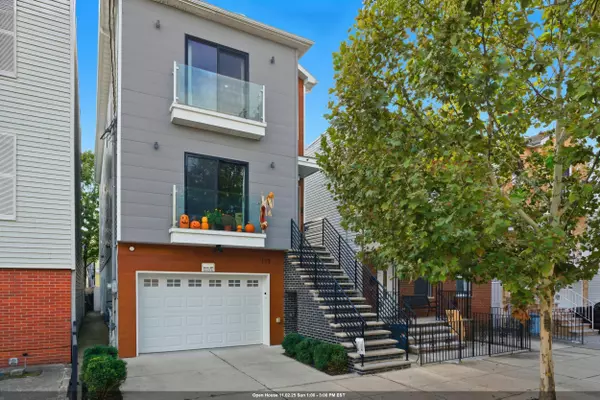 113 ZABRISKIE ST  #2-A, Jc Heights, NJ 07307