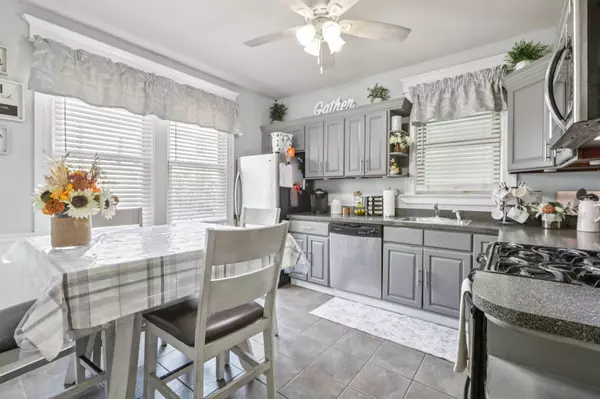 Bayonne, NJ 07002,89-91 KENNEDY BLVD