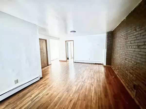 Jc Greenville, NJ 07304,10 JEWETT AVE  #1