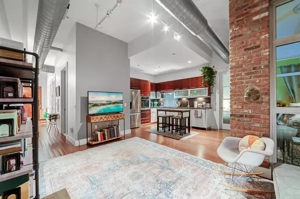 650 MONTGOMERY ST  #403, Jc Journal Square, NJ 07306