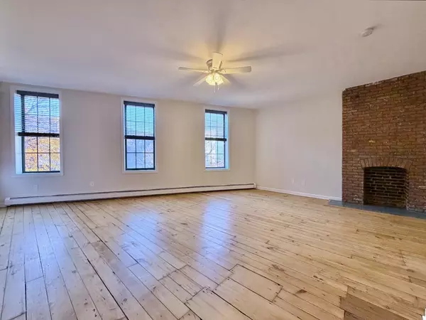 Jc Downtown, NJ 07302,260 NEWARK AVE  #1