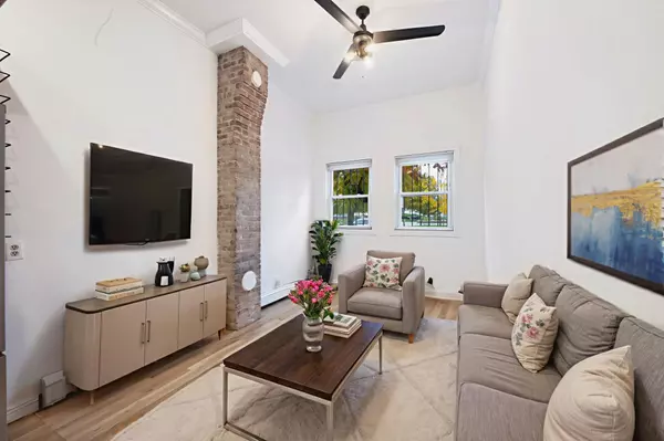 Jc Heights, NJ 07307,465 PALISADE AVE  #1R