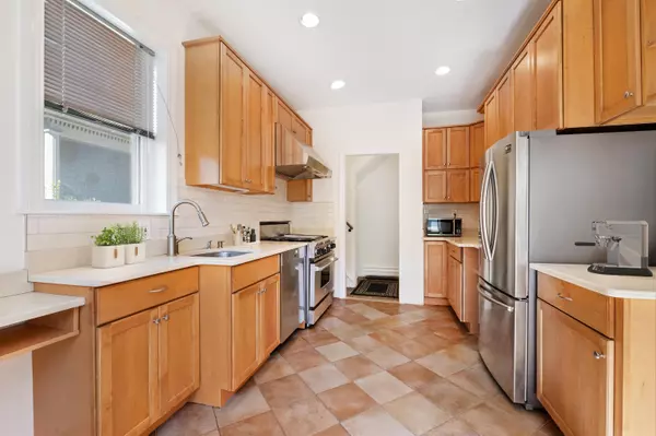 Weehawken, NJ 07086,17-19 COLUMBIA TERRACE ##A