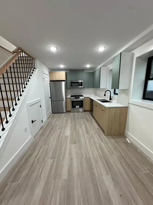 Jc Heights, NJ 07306,59 WAVERLY ST #3