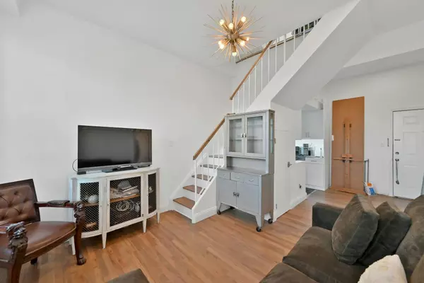 Hoboken, NJ 07030,1015 GRAND ST  #5D