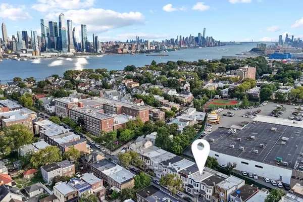 Weehawken, NJ 07086,83 LIBERTY PL