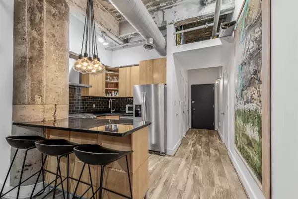 Jc Downtown, NJ 07302,140 BAY ST #2F