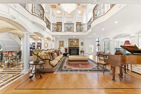 Saddle River, NJ 07458,6 BURNING HOLLOW RD