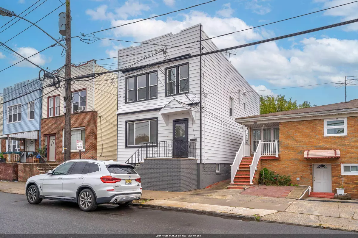 Jc West Bergen, NJ 07304,143 ROOSEVELT AVE