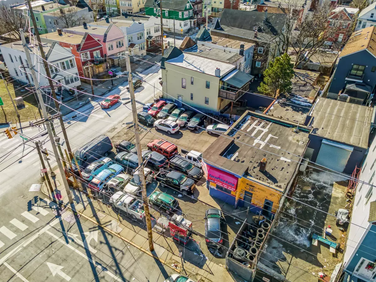 Jc Bergen-lafayett, NJ 07305,3 BAYVIEW AVE