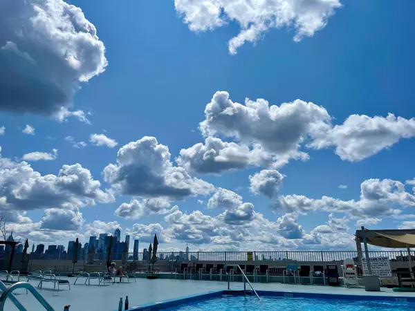 West New York, NJ 07093,6040 BLVD EAST #6B