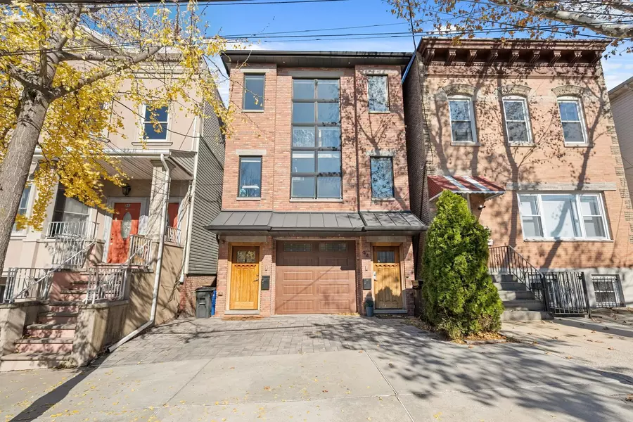 94 LEONARD ST  #2, Jc Heights, NJ 07307