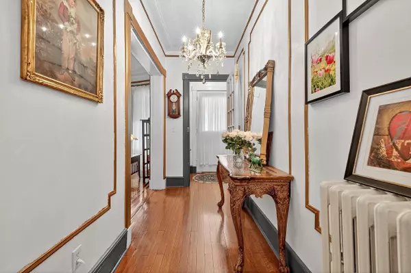 Jc Journal Square, NJ 07304-1702,116 BENTLEY AVE