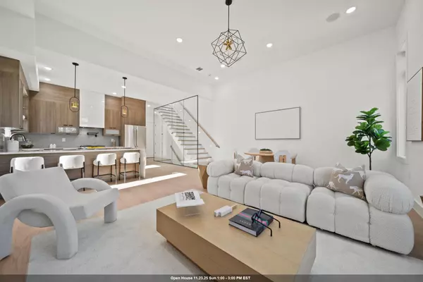 13 LIENAU PL #2, Jc Heights, NJ 07306