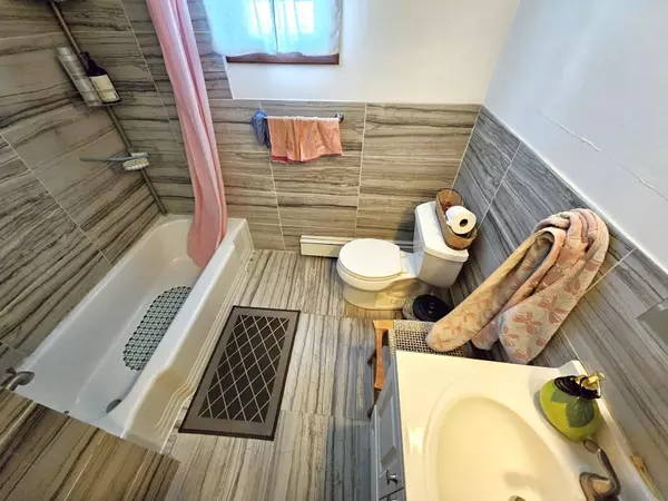 Secaucus, NJ 07094,775 3RD ST #2