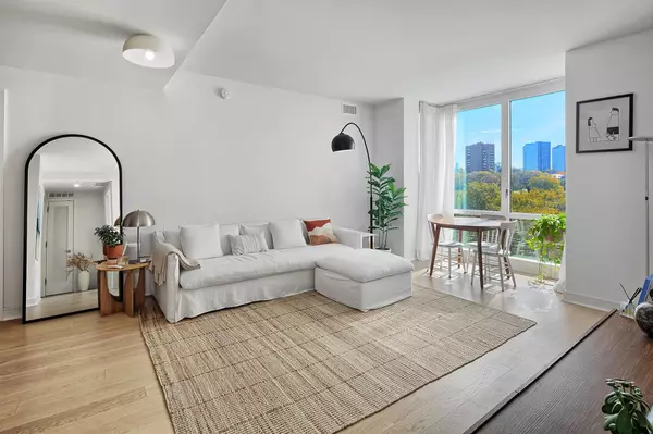 Hoboken, NJ 07030,1000 MAXWELL LANE #9A