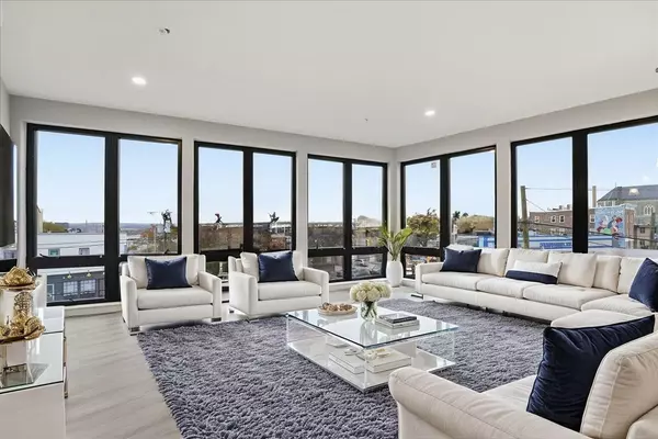 Jc Heights, NJ 07307,3516 KENNEDY BLVD #201