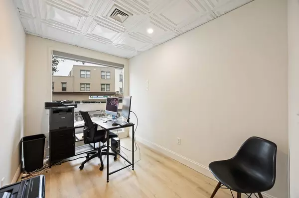 Jc Downtown, NJ 07302,349 2ND ST #B