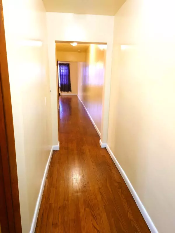 West New York, NJ 07093,6129 JACKSON ST #1