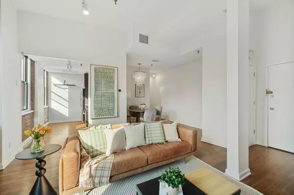 Jc Downtown, NJ 07302,158 WAYNE ST #427A