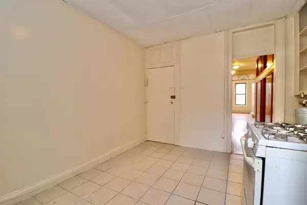 Jc Downtown, NJ 07302,609 JERSEY AVE #2R