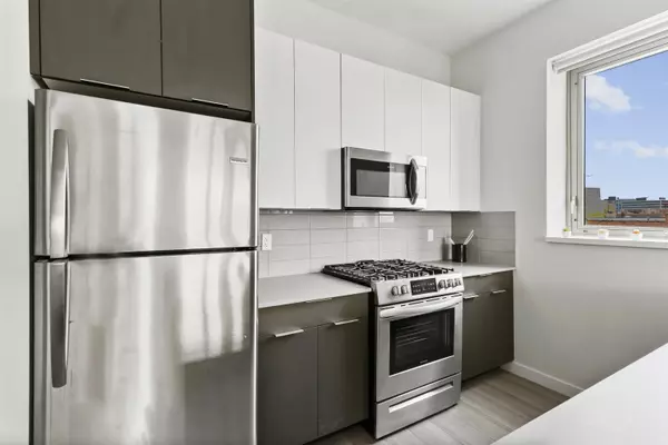 Jc Journal Square, NJ 07306,75 JORDAN AVE  #306